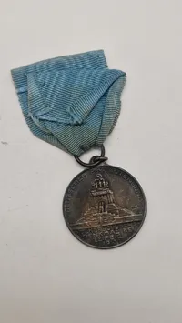 Tysk mindemedalje fra 1913, der forestiller Völkerschlachtdenkmal (Monumentet for folkeslaget ved Leipzig). Original