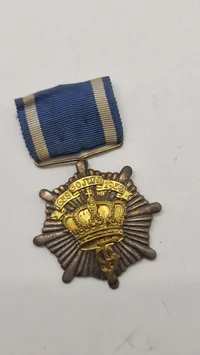 Reginaer og medalje fra garderforeningen. Originale