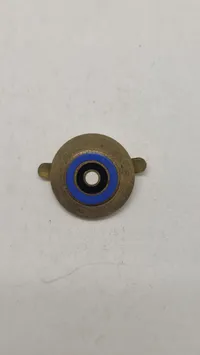 Estisk politiemblem for uniformshuer. Originalt