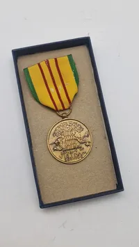 Vietnam Service Medal. Original