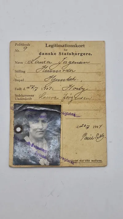Legitimationskort, ww2. Original