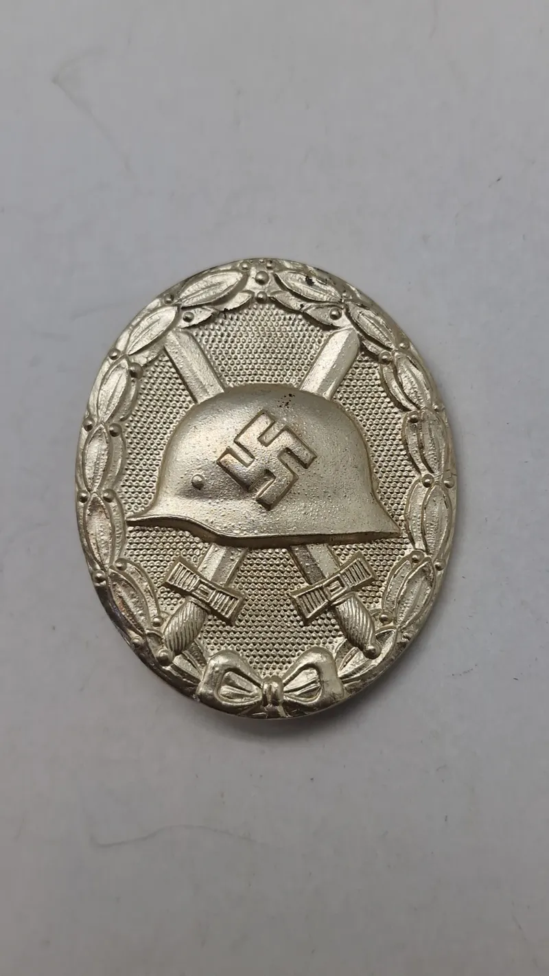 Verwundetenabzeichen 2.kl. Souval (lige efter krigen)