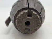 Original nedkastet Mills granat WW2 - deaktiveret