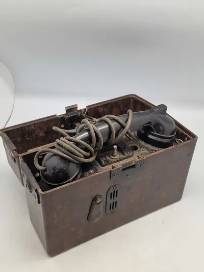 Original tysk felttelefon FF-33
