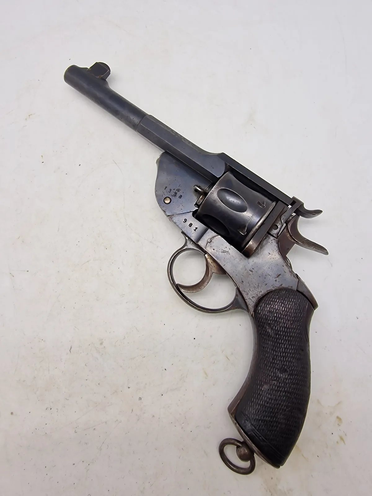 Dansk Marinerevolver, M. 1891, ka1. 9,6 mm ( Hul ved pibe )