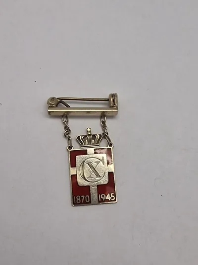 Originalt Georg Jensen kongemærke - Sterlingsølv og emalje