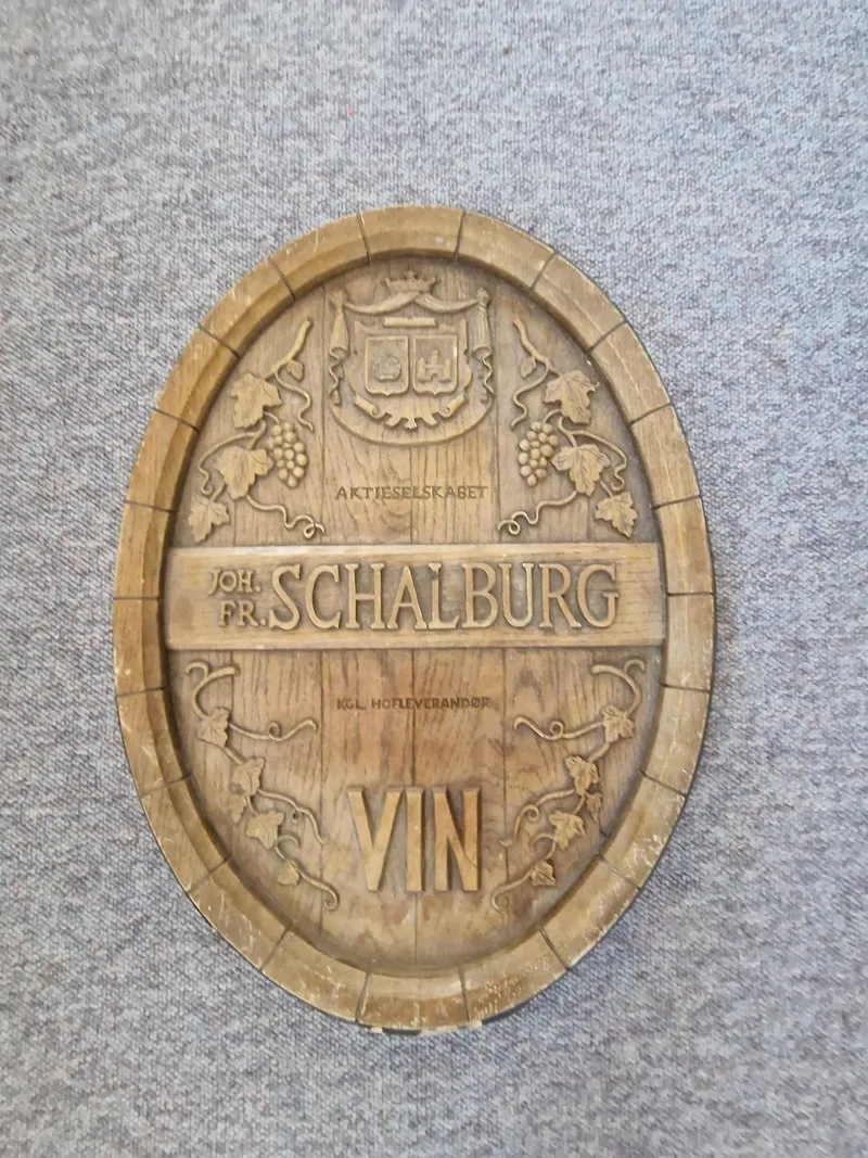 Original plakette for Schalburg vin (familie til CF Von Schalburg)