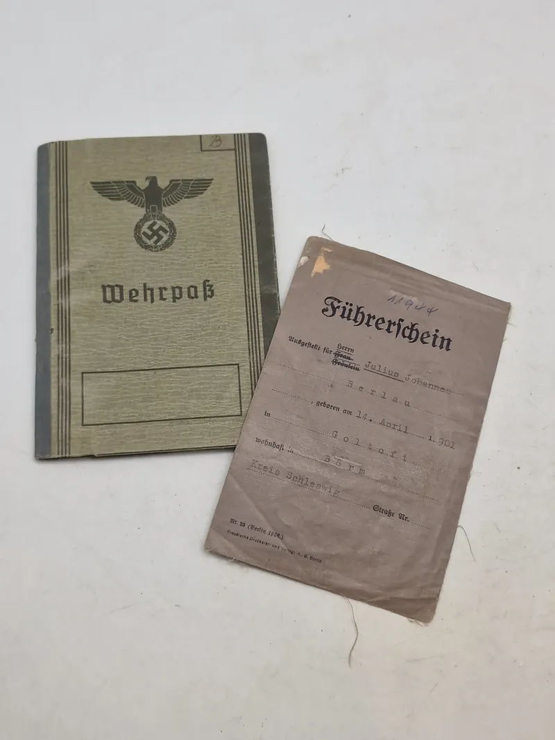 Originalt wehrpas og führerschein