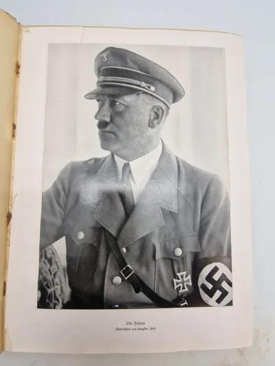 Original Deutschland Erwacht bog - ww2