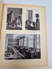 Original Deutschland Erwacht bog - ww2
