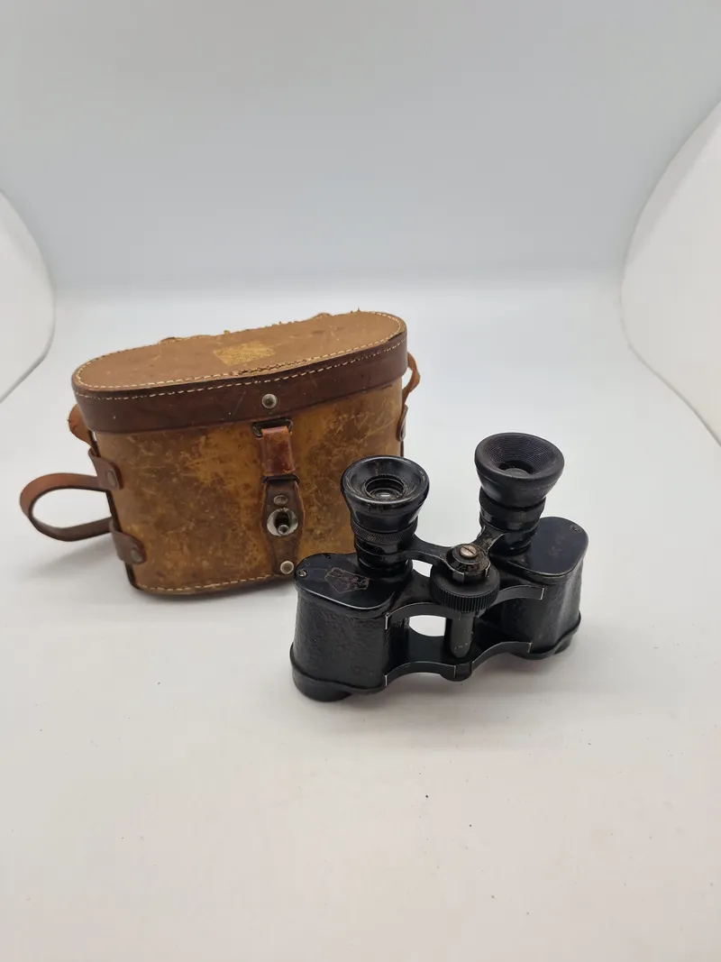 Zeiss Jena ældre kikkert - 8x25 i tidssvarende lædertaske