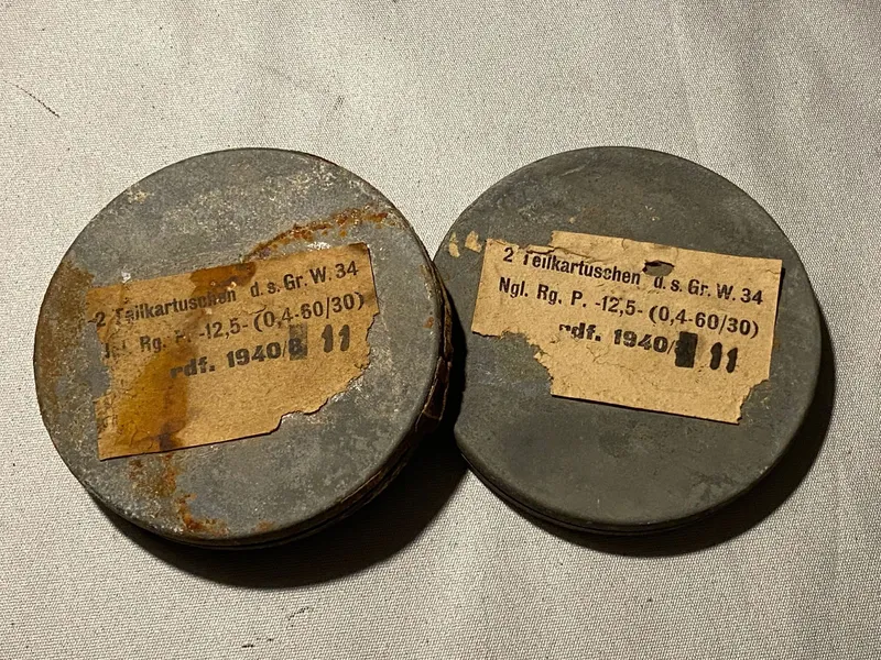 Originale tyske beholdere for ekstra ladninger til mortergranater - ww2