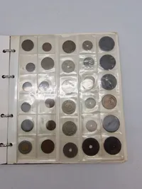 Møntalbum/Bylin - bla 2x1,5 kroner, 5 sølv-jubilæumsmønter, sølv 1 kr 1915, 5 kr seddel
