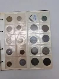 Møntalbum/Bylin - bla 2x1,5 kroner, 5 sølv-jubilæumsmønter, sølv 1 kr 1915, 5 kr seddel