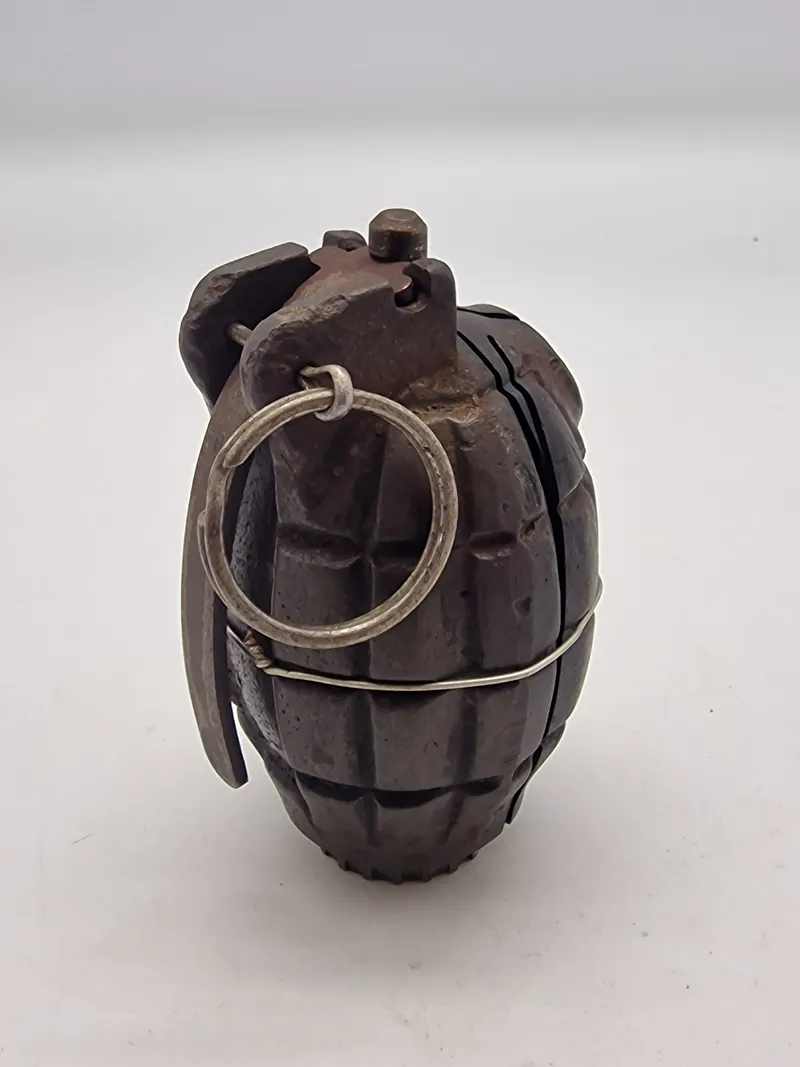 Original Mills granat - ww2 - deaktiveret M/lagkagesnit jf. gældende dansk lovgivning