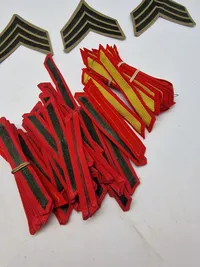 Samling diverse militære mærker USMC