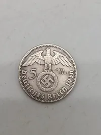 Samling 5 Reichmark i blikæske - en rigtig Nazi skat