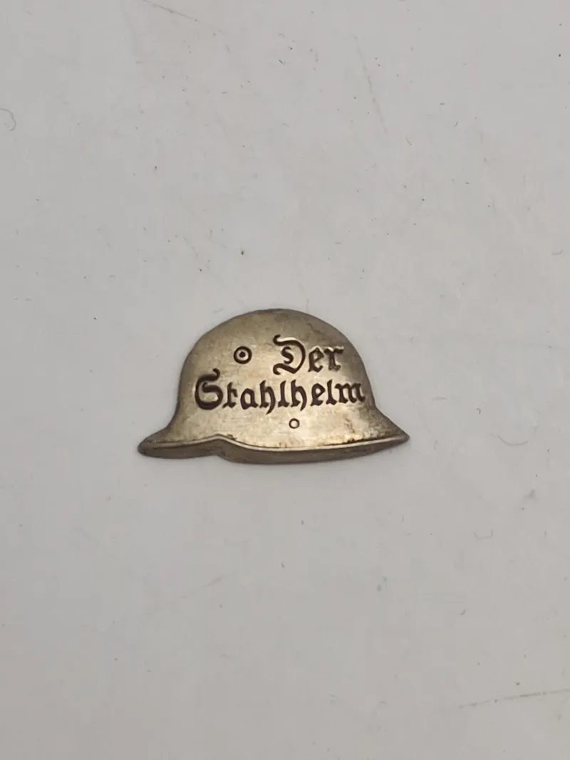 Originalt Der Stahlhelm badge