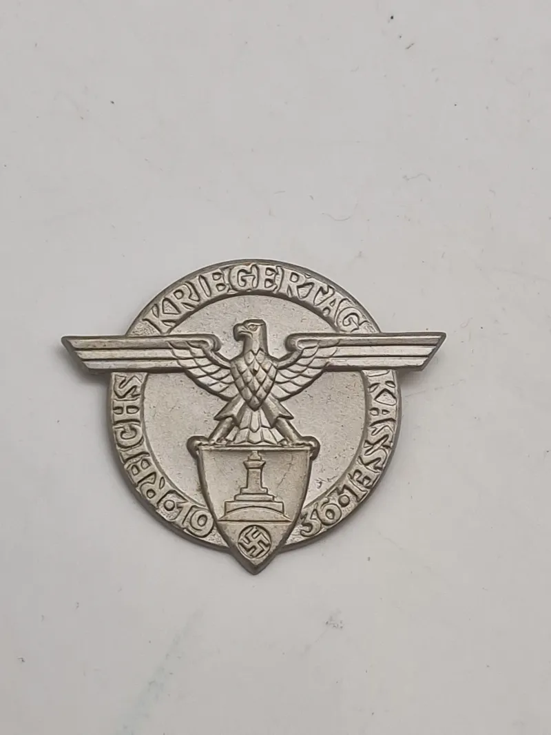 Originalt Kriegertag badge, Kassel