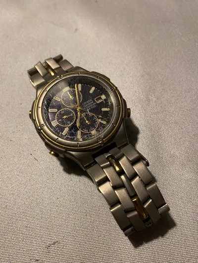 Originalt Citizen titanium ur
