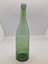Original russisk flaske med hammer og segl