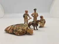 Originale linoliumsfigurer - ww2 (sygehjælpere/læge)