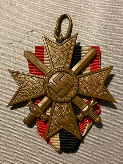 Originalt KVK med sværd