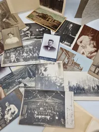 Samling gamle fotos