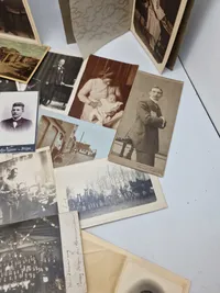 Samling gamle fotos