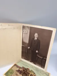 Samling gamle fotos
