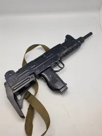 UZI replica