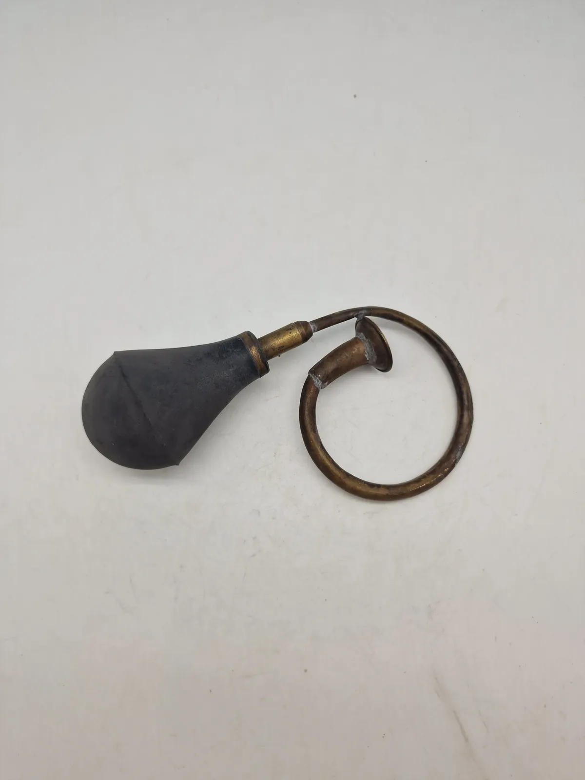 Antik automobil horn