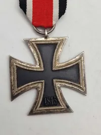 Originalt Tysk Jernkors med fremstiller
