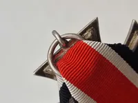Originalt Tysk Jernkors med fremstiller