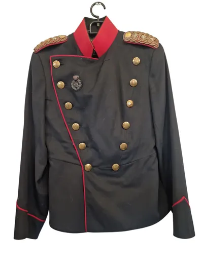 Original uniform fra D.N.S.A.P folketings kandidaten Hans Frederik Jall født 1882