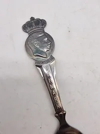 Sæt originale royale skeer