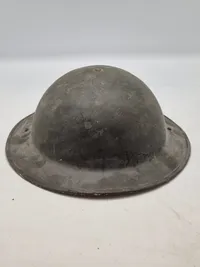 Original engelsk Tommy hjelm