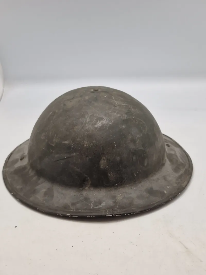 Original engelsk Tommy hjelm