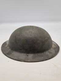 Original engelsk Tommy hjelm