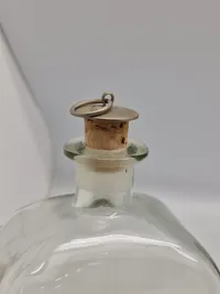 Dramflaske og glas - Frihedskampens veteraner