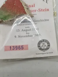 Stykke af berlin muren