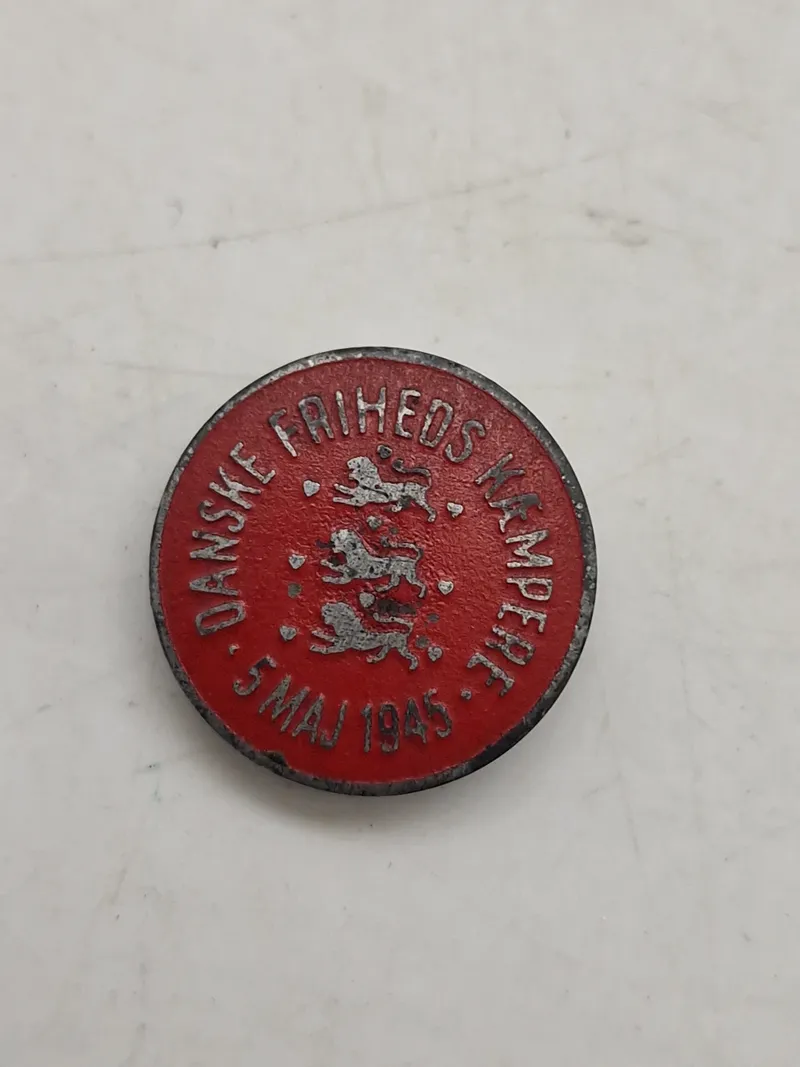Original Modstandsbevægelse pin