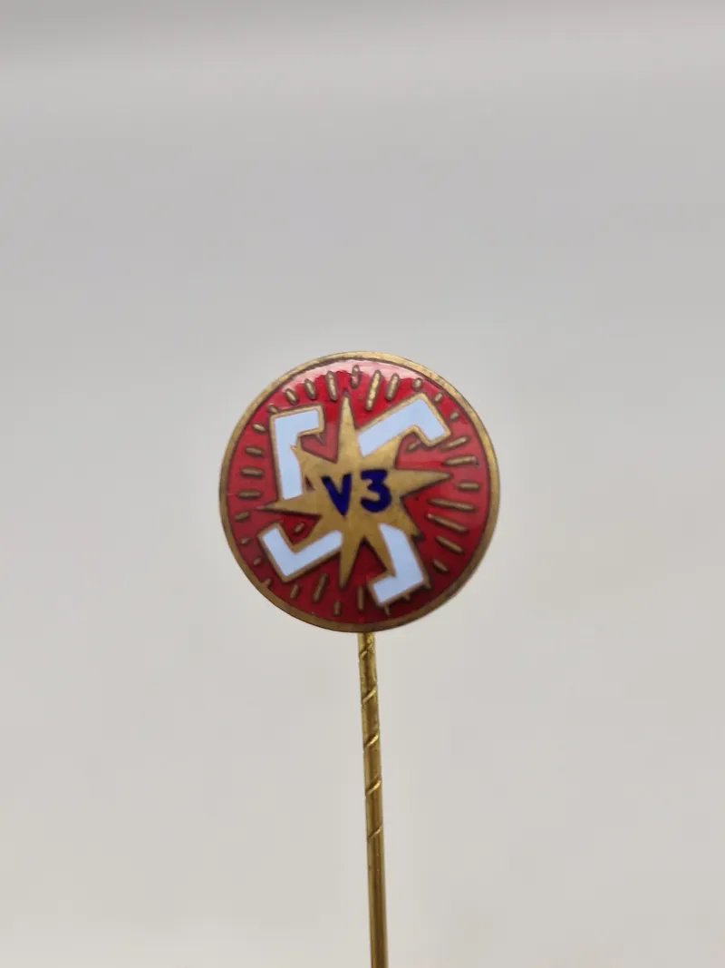 Anti nazistisk  V3 pin sjælden