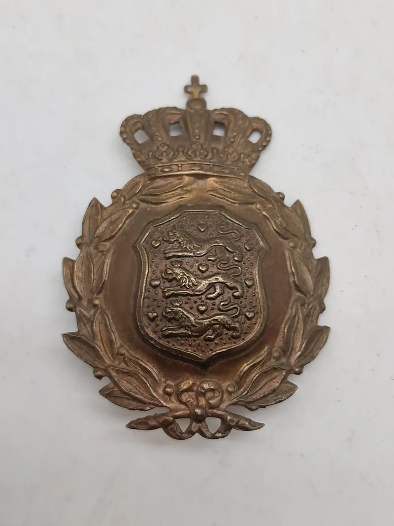 Originalt dansk M/23 hjelm mærke