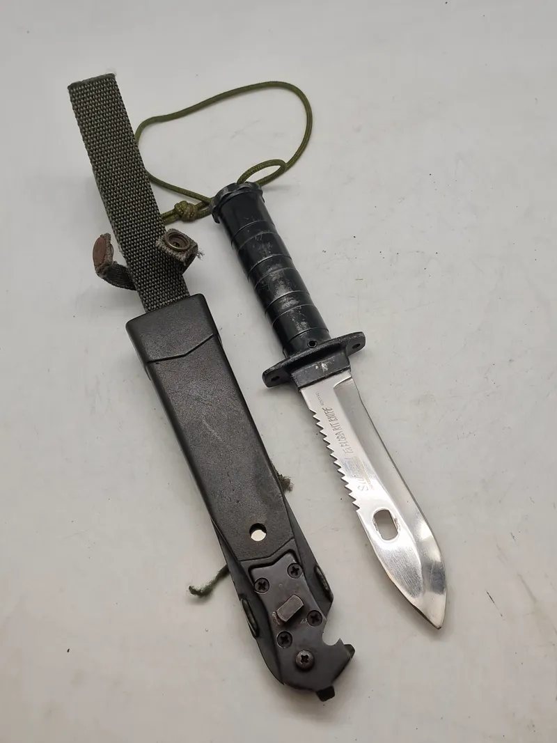 Dolk med original AK skede