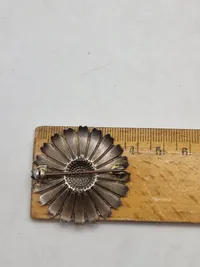 Original marguerit broche - Sterlingsølv og emalje