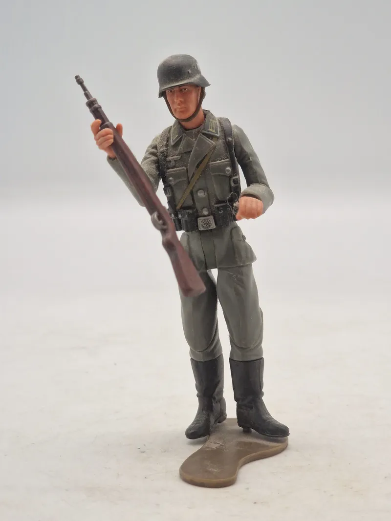 Veludført model af tysk soldat