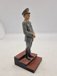 Veludført model af Adolf Hitler