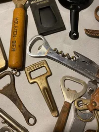 Stor samling øloplukkere