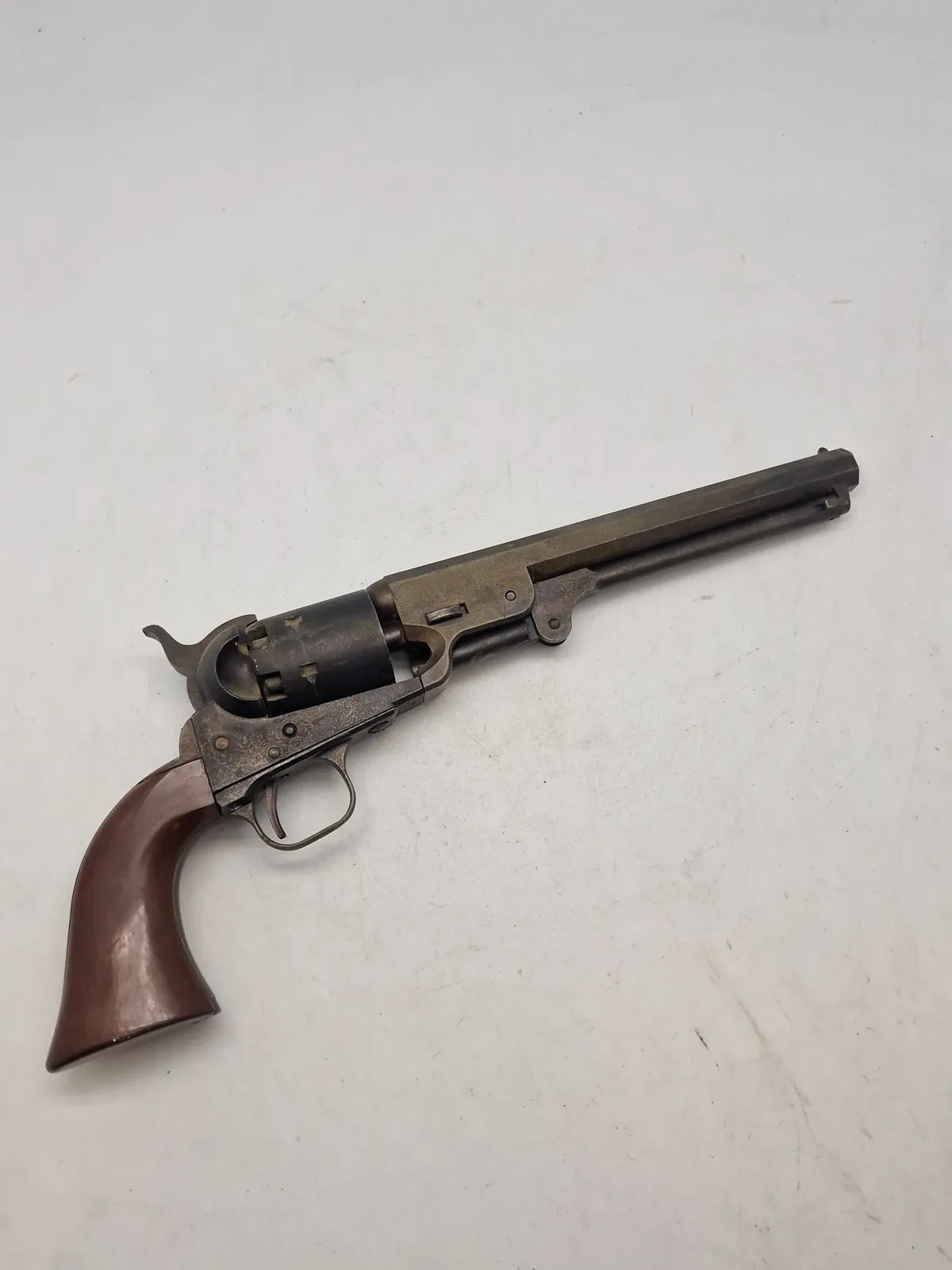 Denix revolver - Colt